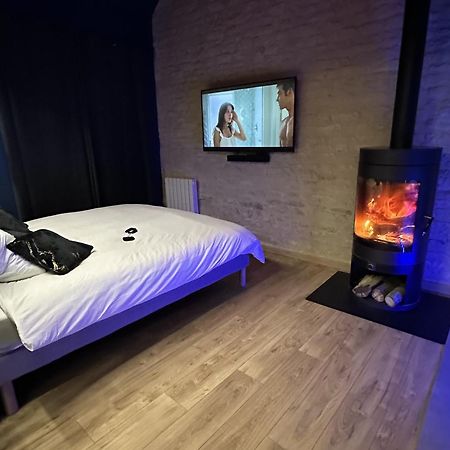 Roomandx-Loveroom-Caen-Bayeux Le Fresne-Camilly Extérieur photo